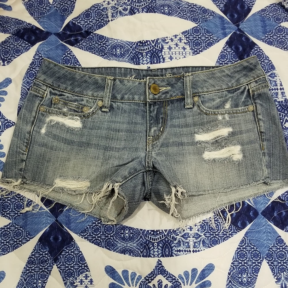 American Eagle cutoff denim jean shorts size 4